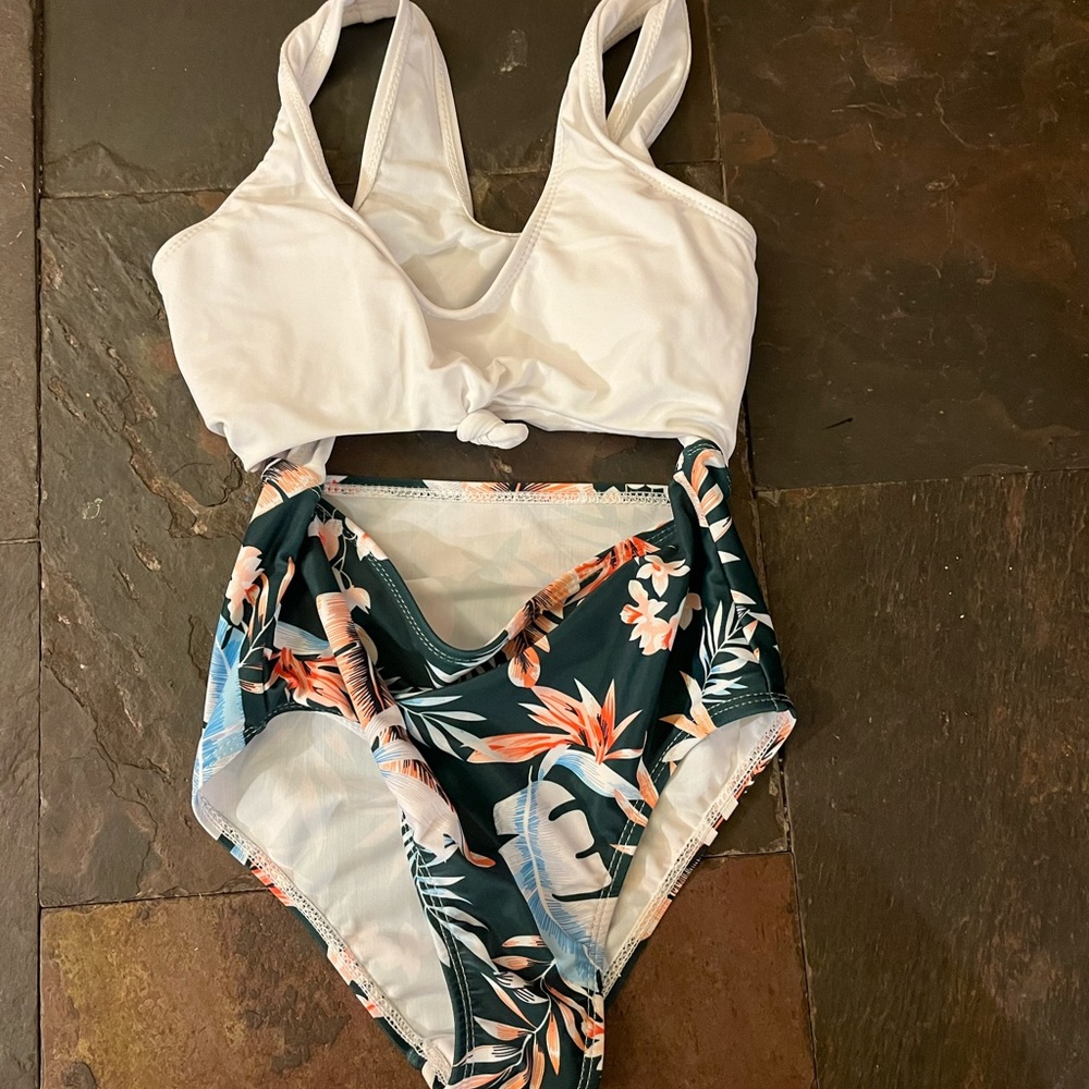 One piece kids swim suit